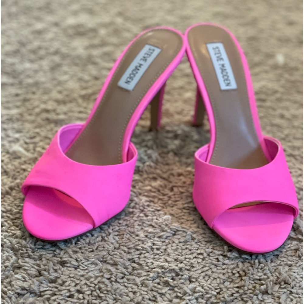 Hot Pink Heels